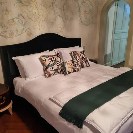 Chiovenda Residenza D'epoca 4*