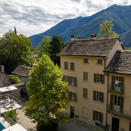 B&B Chiovenda Residenza D'epoca 4*