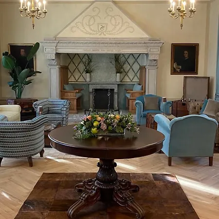 B&B Chiovenda Residenza D'epoca 4*