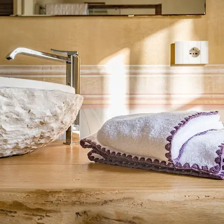 Chiovenda Residenza D'epoca B&B 4*